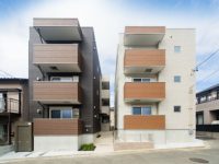 木造アパート3階建て