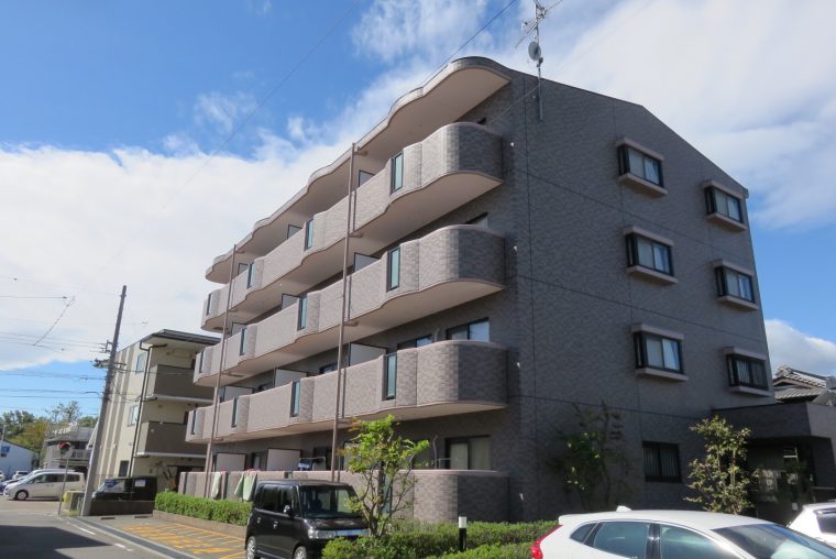 外装リニューアル工事が完了しました