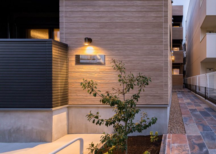 12月竣工の木造アパート